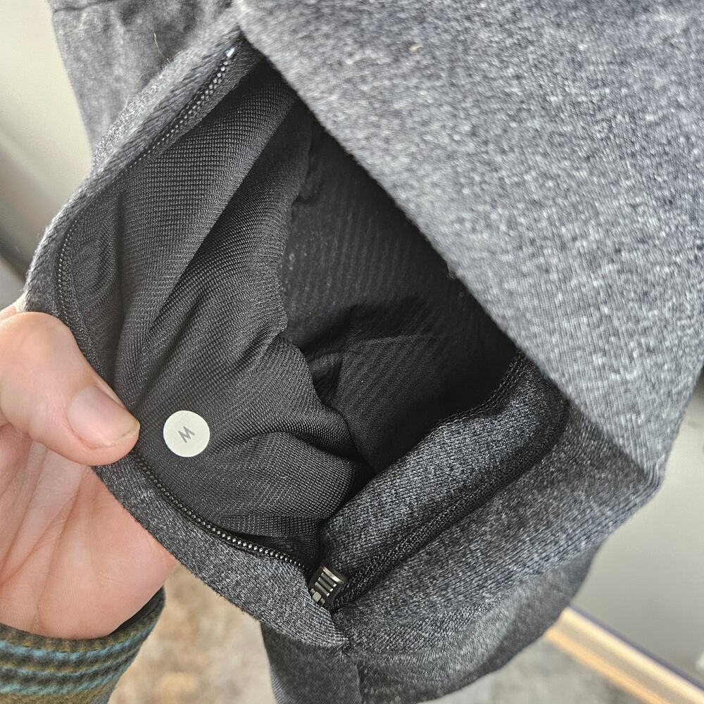 Lululemon Mens Race Run Track Jacket  Dark Gray Gym Finger Size Medium - Picture 3 of 6